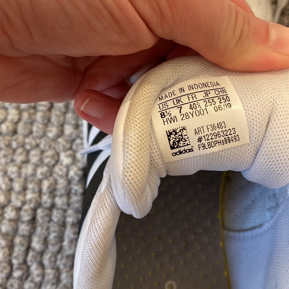 Adidas - Picture 4 of 4